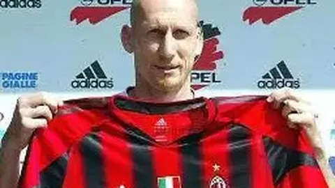 袁悦成为中国金花首位挺进WTA1000赛16强选手